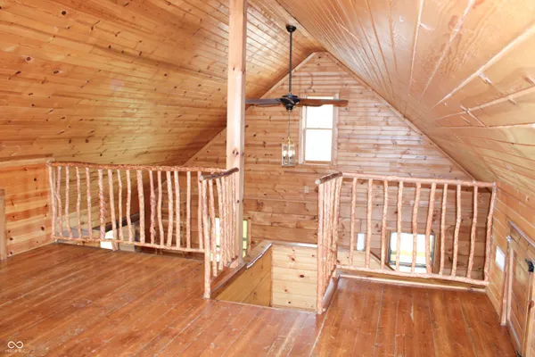 $525,000 | 3570 East County Road 20 North, North Vernon, IN 47265