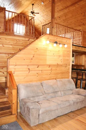 $525,000 | 3570 East County Road 20 North, North Vernon, IN 47265