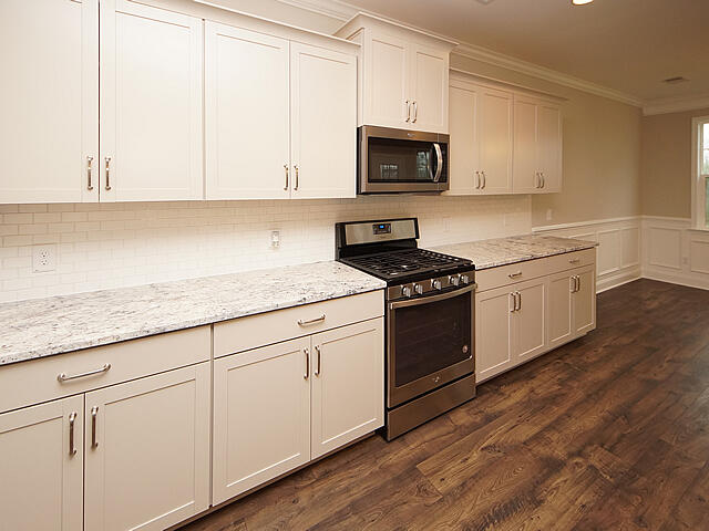408 Grove End Road Moncks Corner, SC 29461 - Photo 13 of 35 13