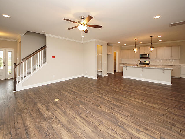 408 Grove End Road Moncks Corner, SC 29461 - Photo 6 of 35 06