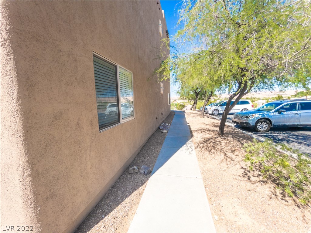 481 Turtleback Road, Unit B Mesquite, NV 89027 - Photo 4 of 47 Gallery Image 4