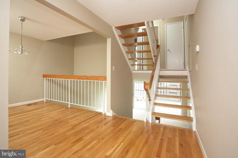 11154 Saffold Way Reston, VA 20190 - Photo 22 of 30 Dining Room