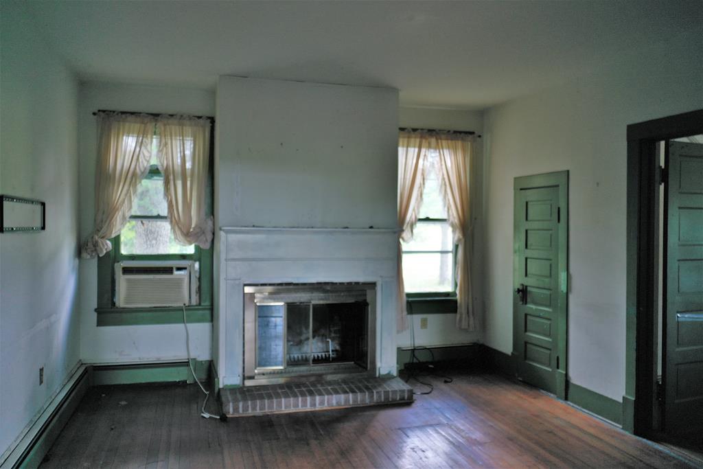 1202 Sneads Store Road Kenbridge, VA 23944 - Photo 9 of 26 Gallery Image 9