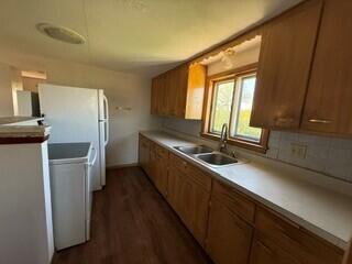 1304 Terminal Road Grafton, WI 53024 - Photo 13 of 17 Upper Kitchen