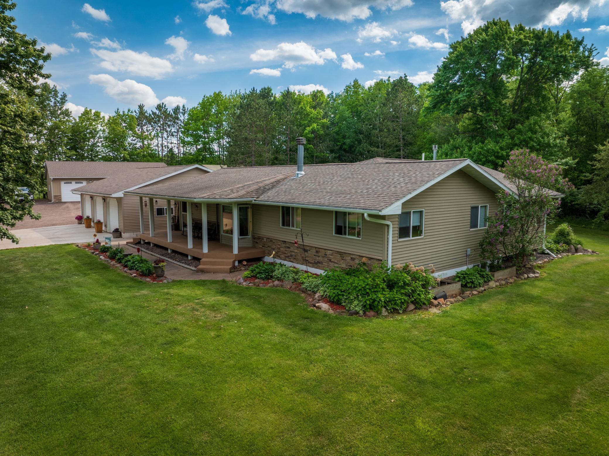 38813 Fox Road Hinckley, MN 55037 - Photo 1 of 106 Gallery Image 1