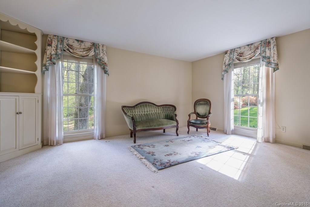28 Ridgewood Place Brevard, NC 28712 - Photo 8 of 19 Gallery Image 8