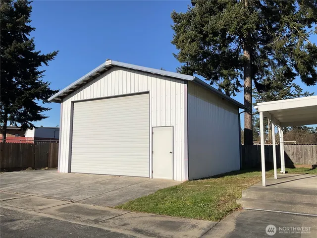 $569,000 | 531 Northwest Fairhaven Drive, Oak Harbor, WA 98277