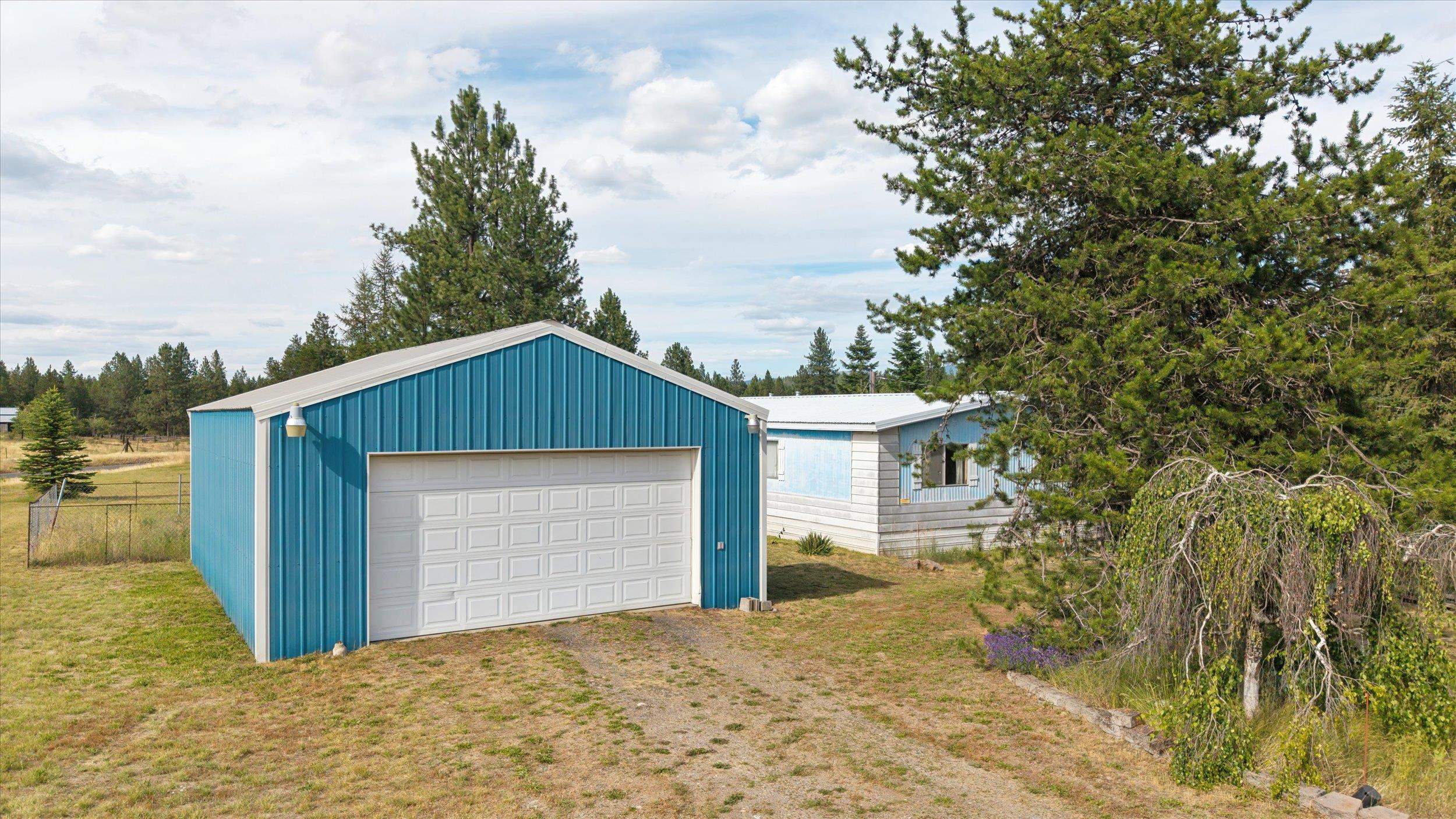 10911 East Laurel Road Elk, WA 99009 - Photo 5 of 36