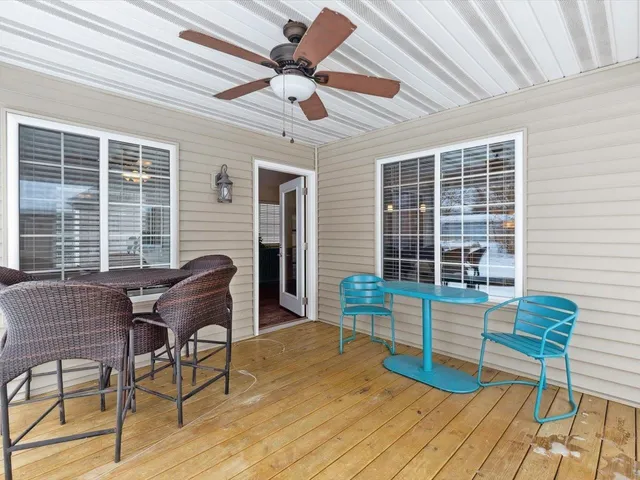 $379,900 | 116 Pinehurst Drive, Eldridge, IA 52748