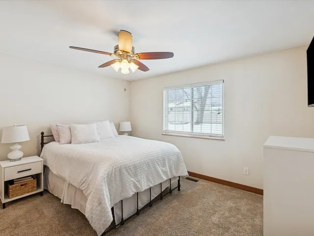 $379,900 | 116 Pinehurst Drive, Eldridge, IA 52748