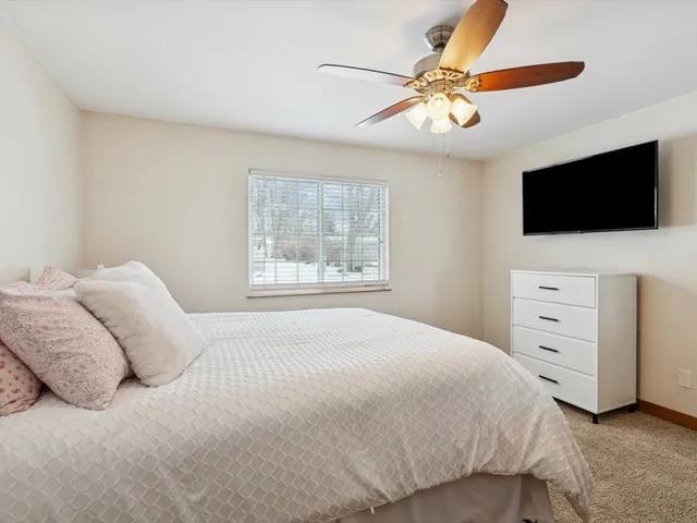 $379,900 | 116 Pinehurst Drive, Eldridge, IA 52748