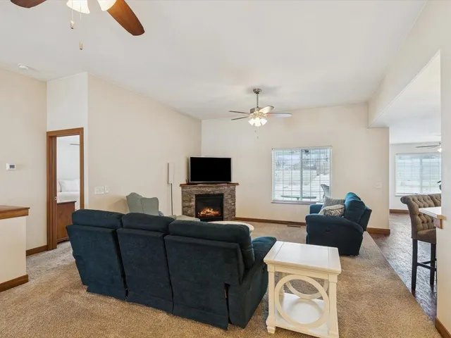 $379,900 | 116 Pinehurst Drive, Eldridge, IA 52748