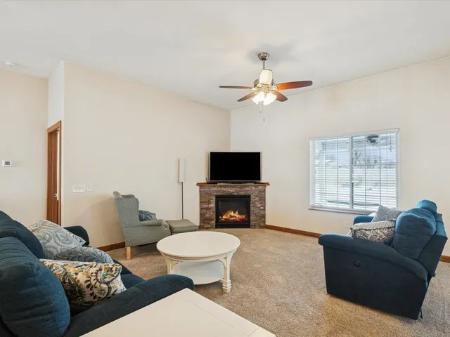 $379,900 | 116 Pinehurst Drive, Eldridge, IA 52748