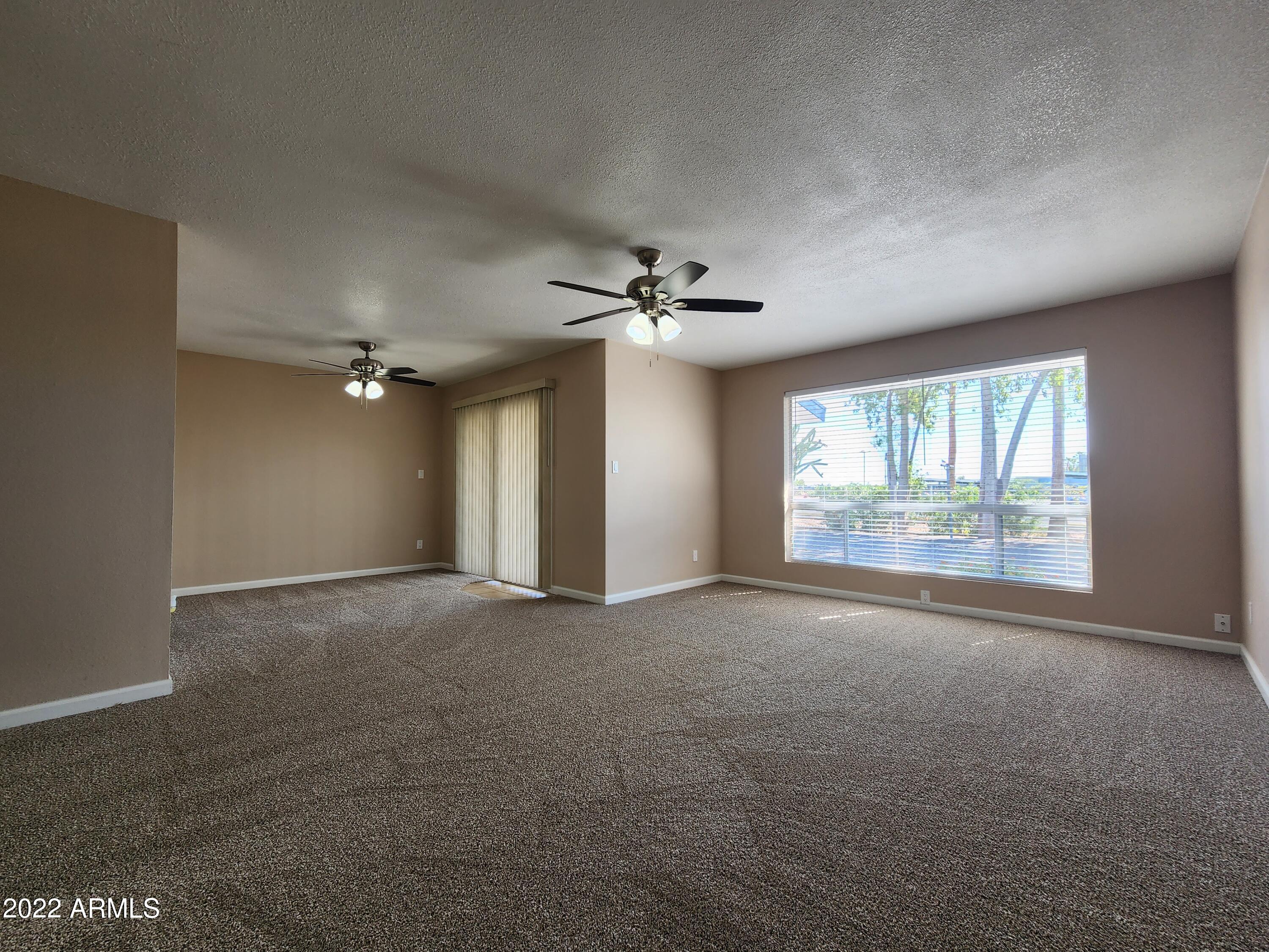 5947 Casper Road Mesa, AZ 85205 - Photo 13 of 33 Casper liv.din.5