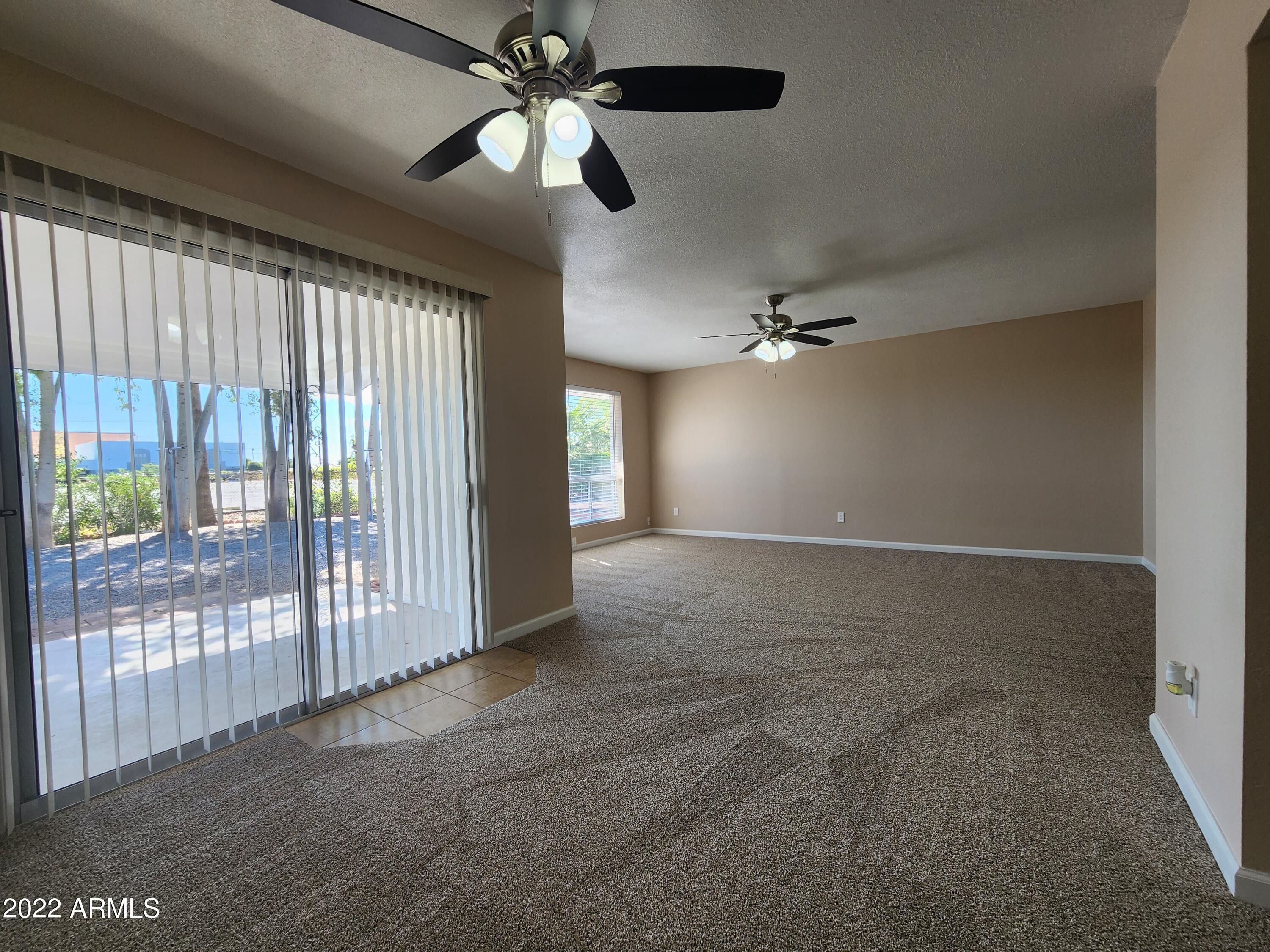5947 Casper Road Mesa, AZ 85205 - Photo 17 of 33 Casper liv.din.2