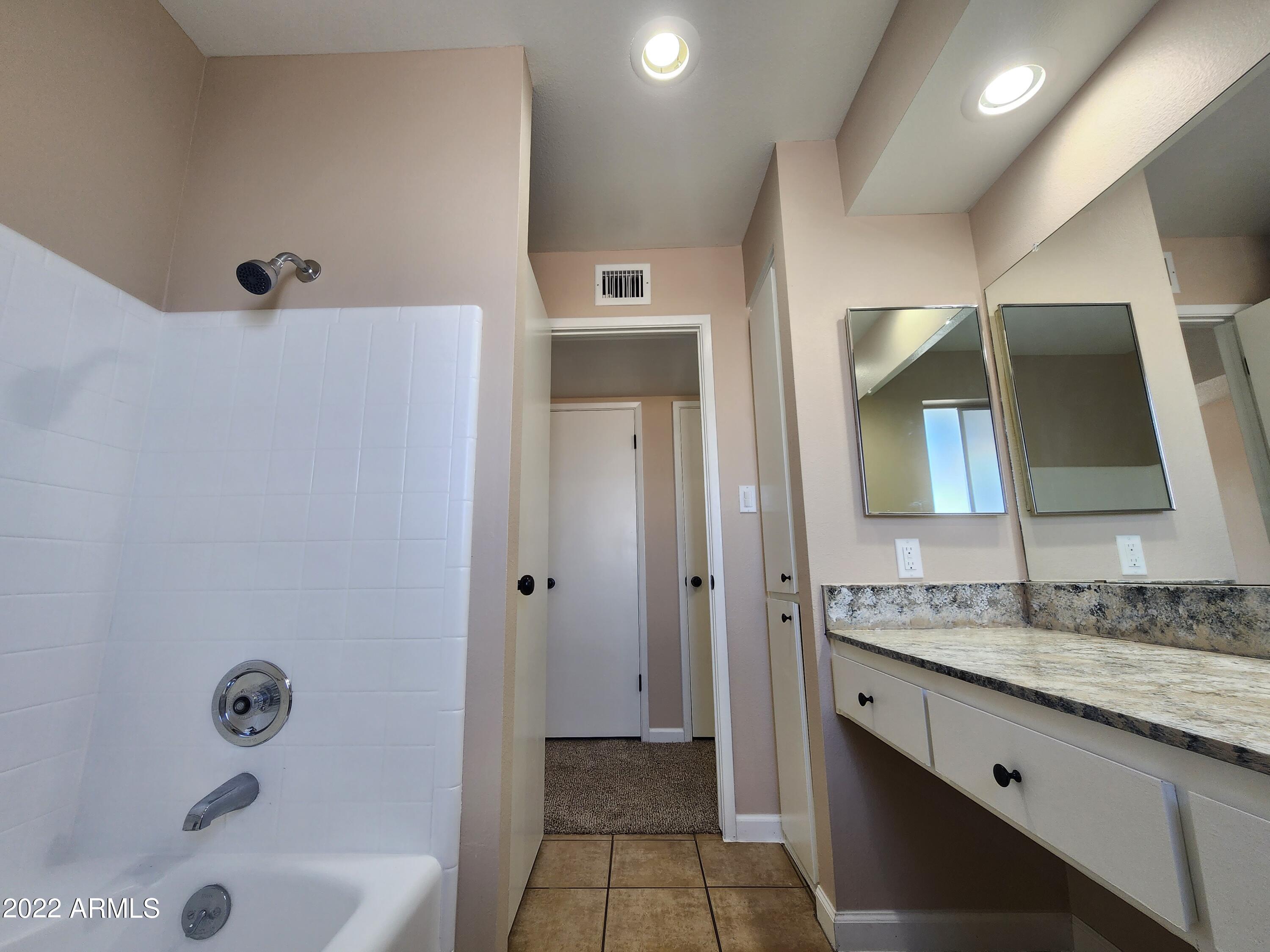 5947 Casper Road Mesa, AZ 85205 - Photo 25 of 33 Casper spare bath 2