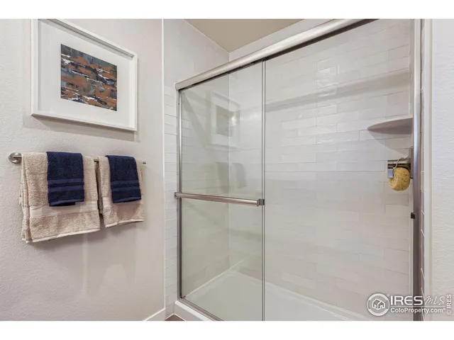 a picture of a bathroom