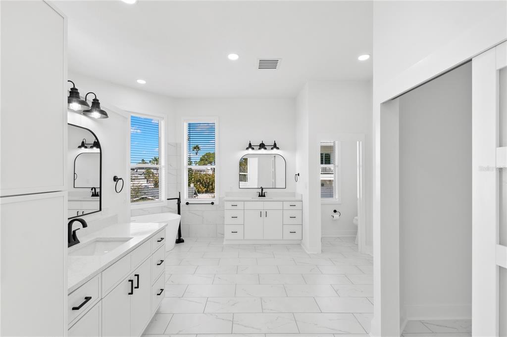 606 Indiana Avenue Crystal Beach, FL 34681 - Photo 20 of 49