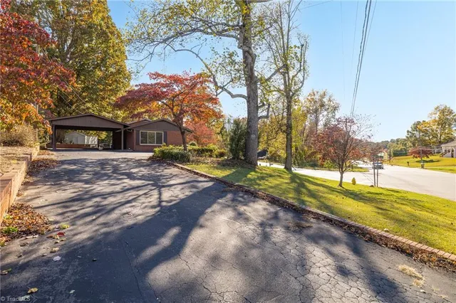 $224,900 | 702 Hampton Street, Eden, NC 27288