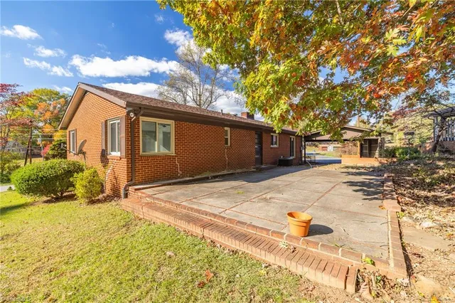 $219,500 | 702 Hampton Street, Eden, NC 27288