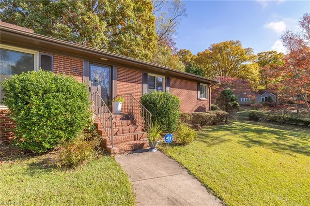 $224,900 | 702 Hampton Street, Eden, NC 27288