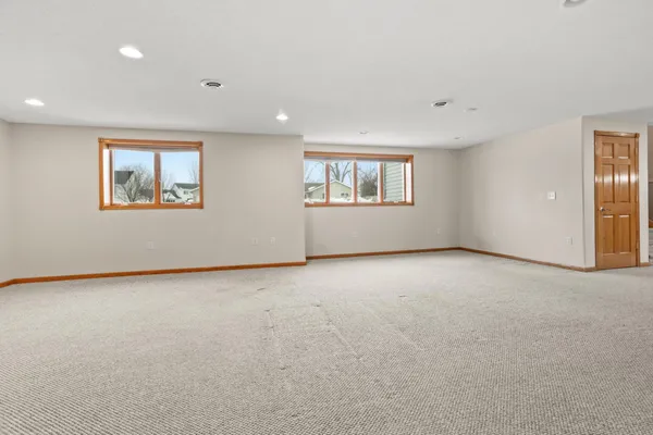 $499,900 | 1410 Mendenhall Avenue, Breckenridge, MN 56520