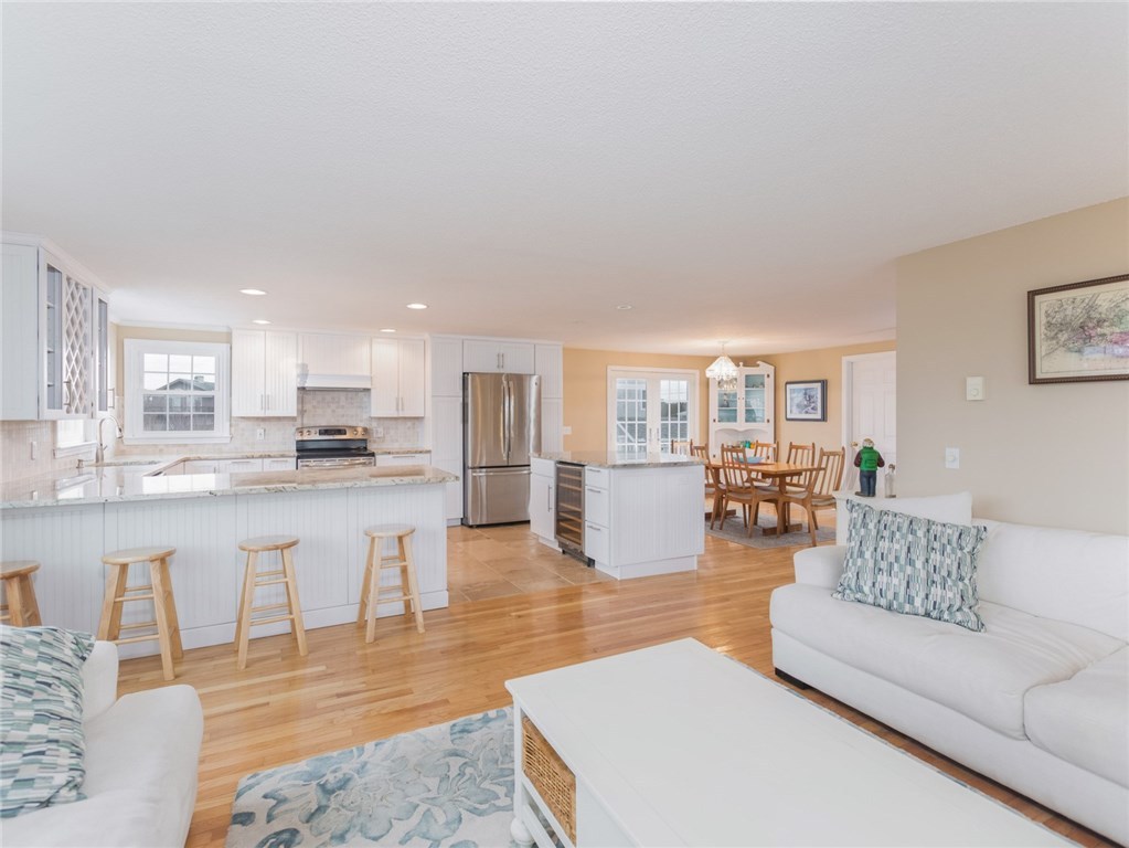 8 Uzzi Avenue Westerly, RI 02891 - Photo 7 of 28 Gallery Image 7