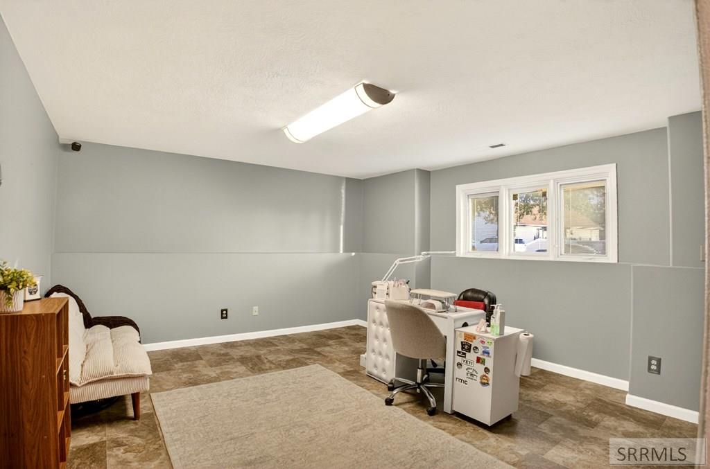 1444 Delphic Way Pocatello, ID 83201 - Photo 30 of 44