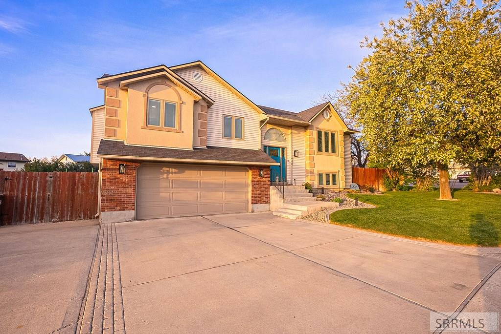 1444 Delphic Way Pocatello, ID 83201 - Photo 5 of 44