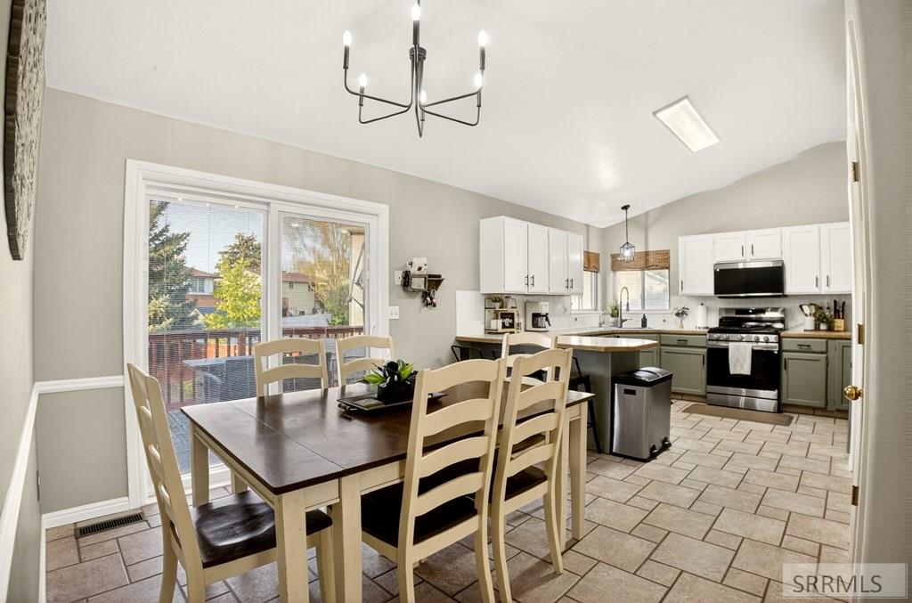 1444 Delphic Way Pocatello, ID 83201 - Photo 9 of 44