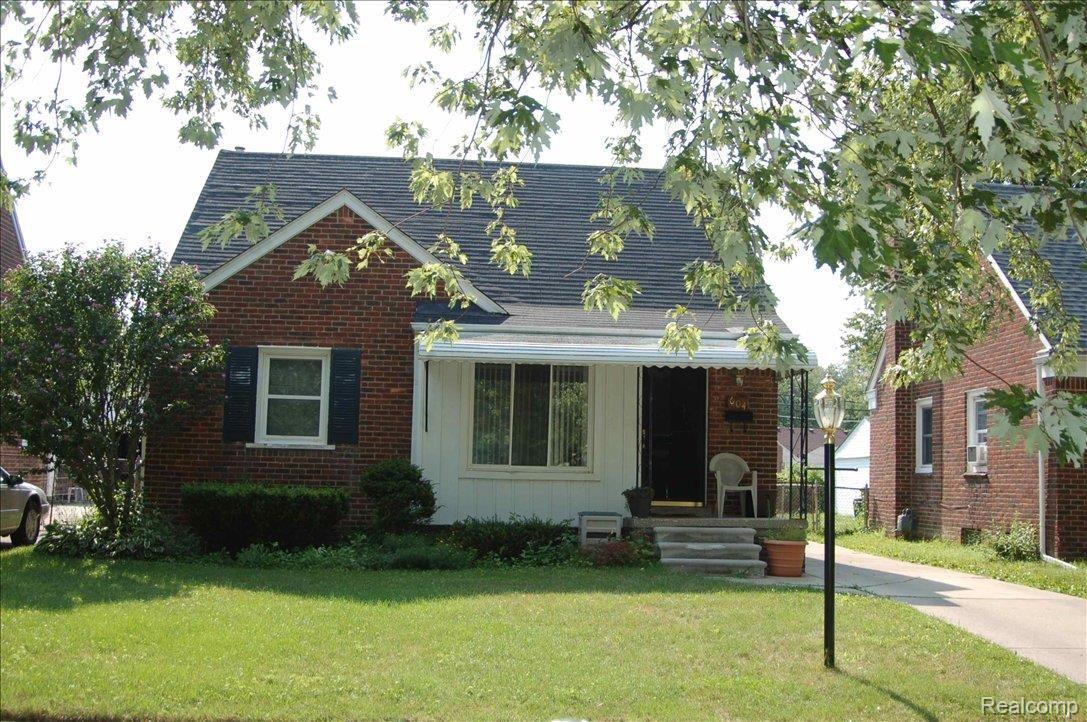 604 Shadowlawn Street Inkster, MI 48141 - Photo 1 of 14 Front