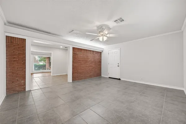 $2,900 | 3003 Topham Circle, Houston, TX 77018
