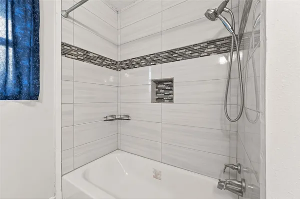 $2,900 | 3003 Topham Circle, Houston, TX 77018