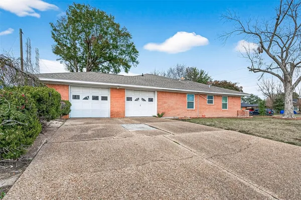 $2,900 | 3003 Topham Circle, Houston, TX 77018