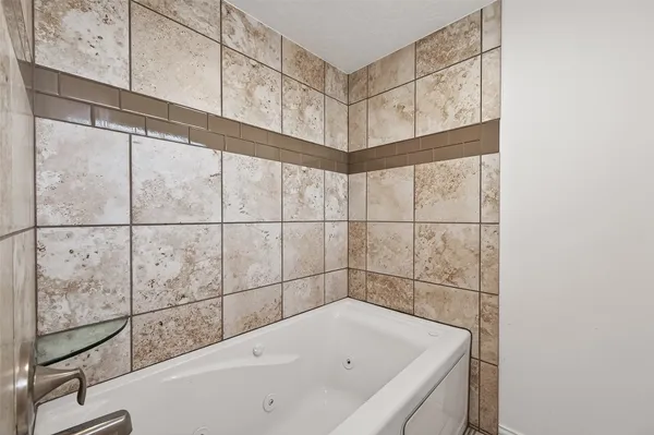 $2,900 | 3003 Topham Circle, Houston, TX 77018