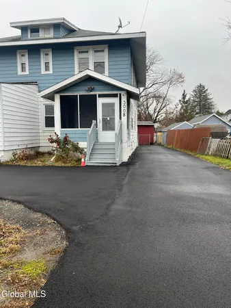 $2,000 | 300 B Highway 9W, Unit B, Albany, NY 12209