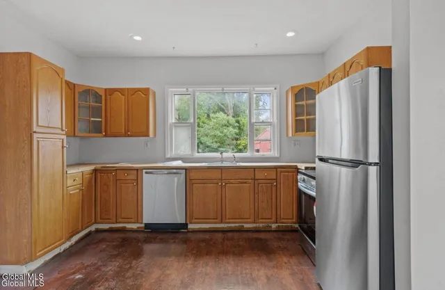 $2,100 | 300 B Highway 9W, Unit B, Albany, NY 12209