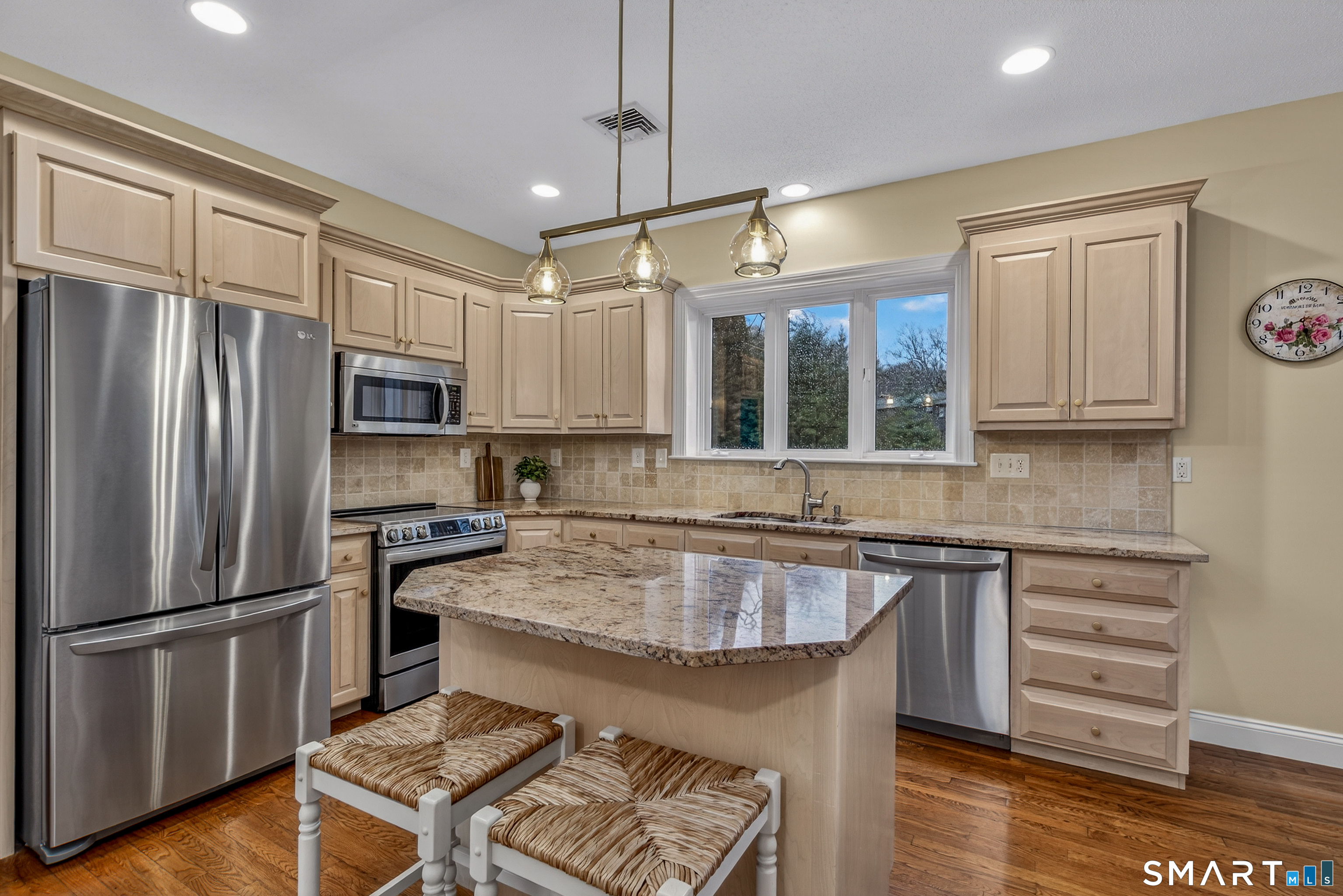 151 Pine Hill Road Tolland, CT 06084 - Photo 7 of 41