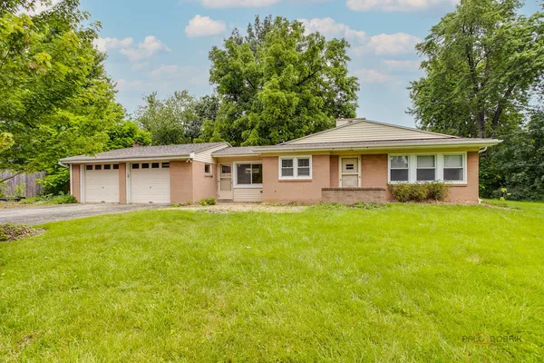 $325,000 | 915 Safford Avenue, Lake Bluff, IL 60044