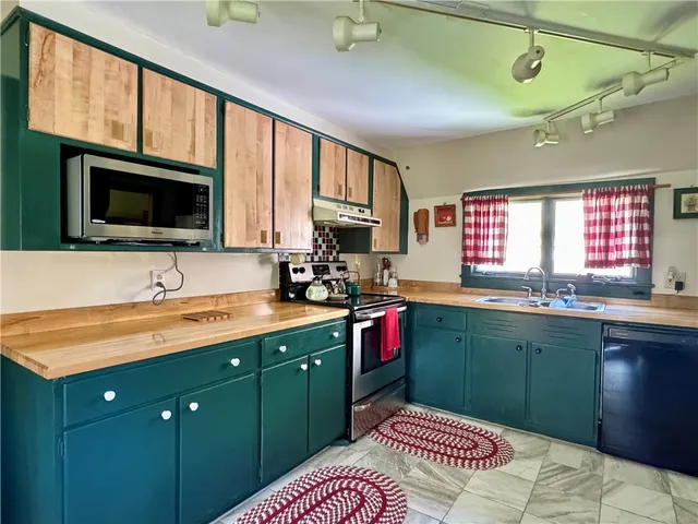 $299,000 | 2395 State Hwy Mount, Mount Vision, NY 13810