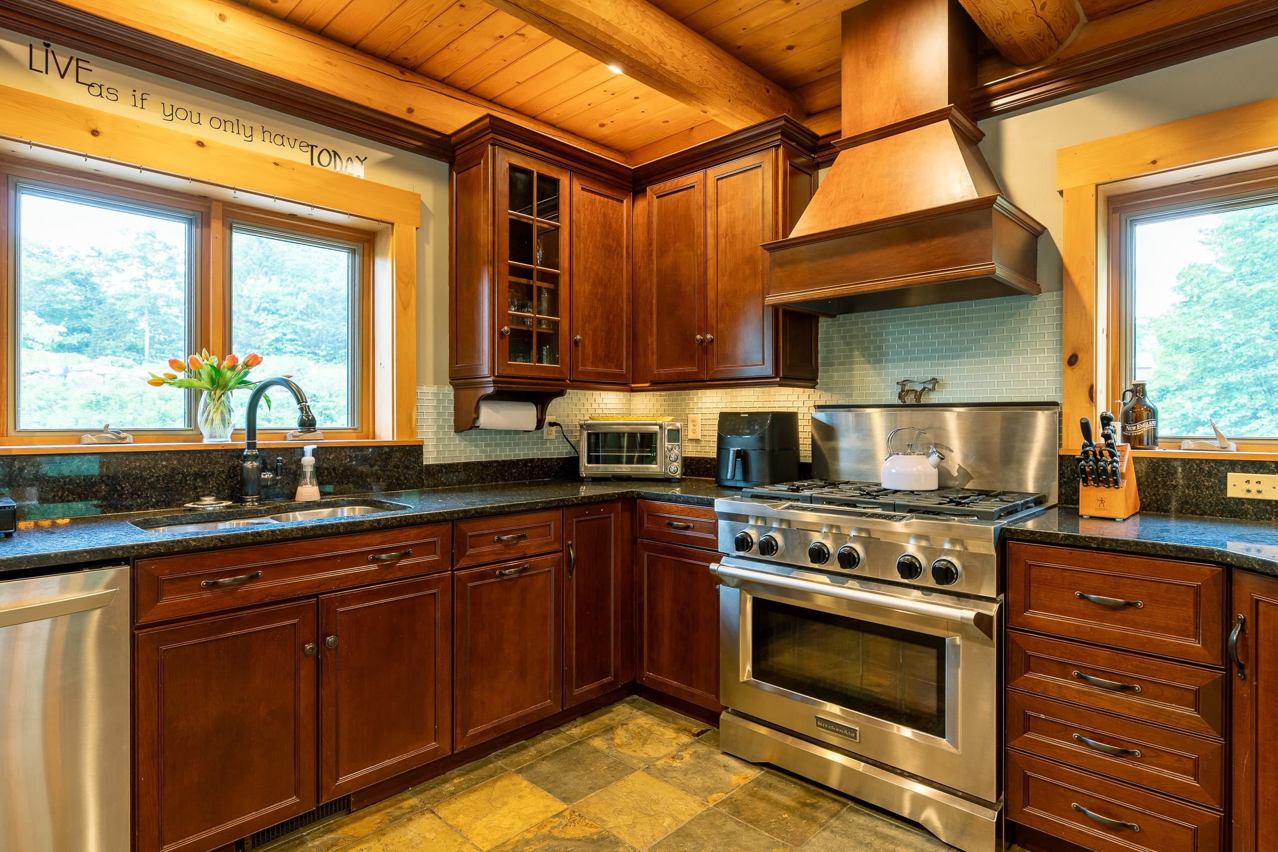 37 High Mountain Road Killington, VT 05751 - Photo 12 of 59 Gallery Image 12