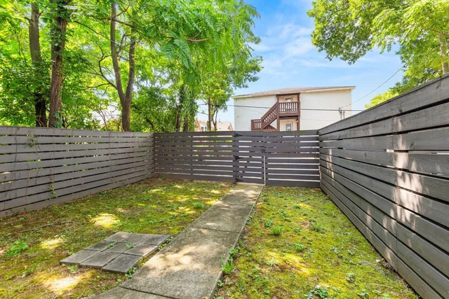 a view of outdoor space