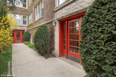 $375,000 | 5950 North Paulina Street, Unit 1E, Chicago, IL 60660