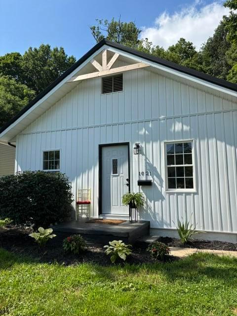 1021 Sugar Grove Road Southeast Lancaster, OH 43130 - Photo 1 of 23 IMG_3603