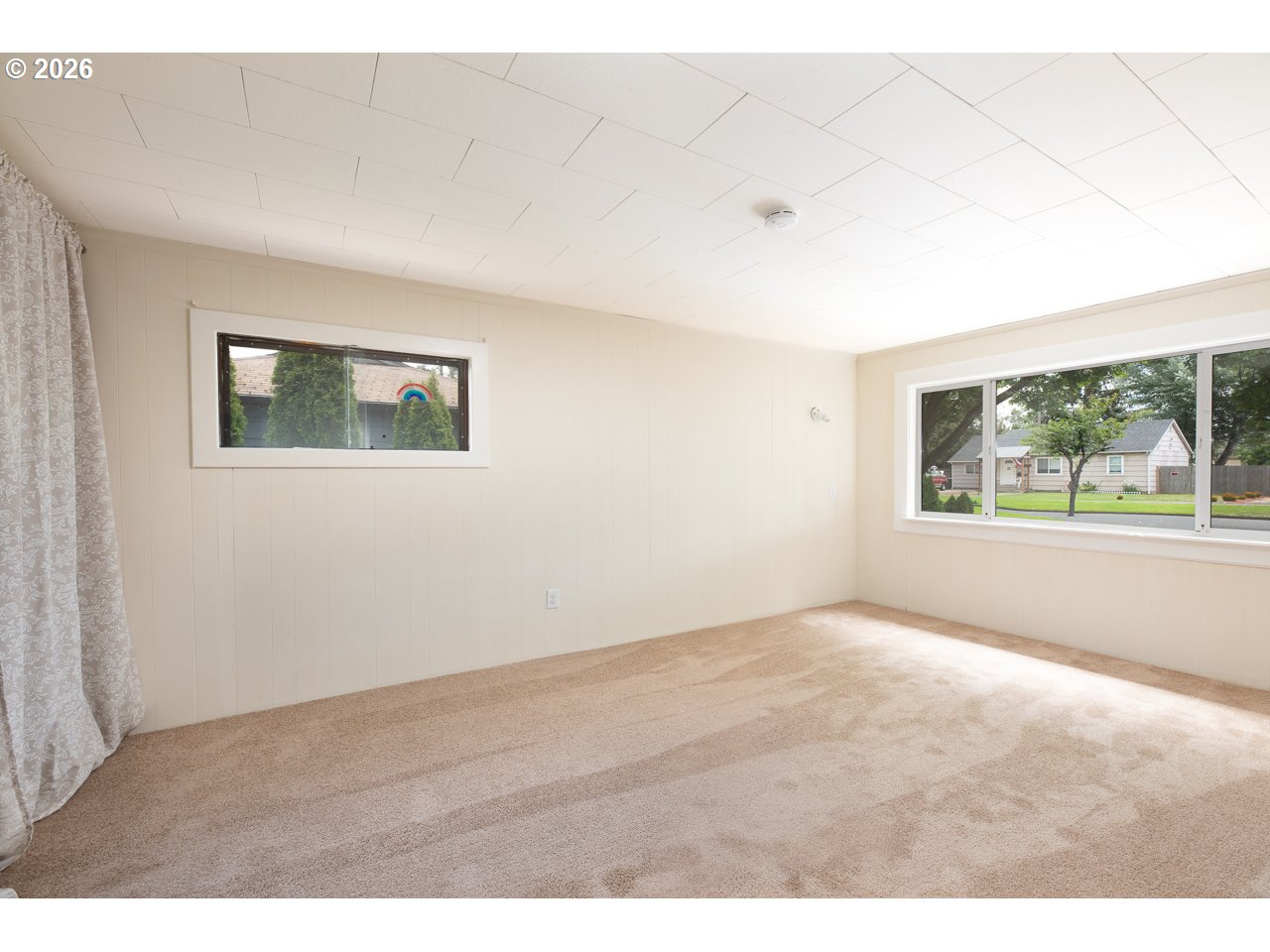 1404 Centennial Boulevard Springfield, OR 97477 - Photo 13 of 32 Bedroom