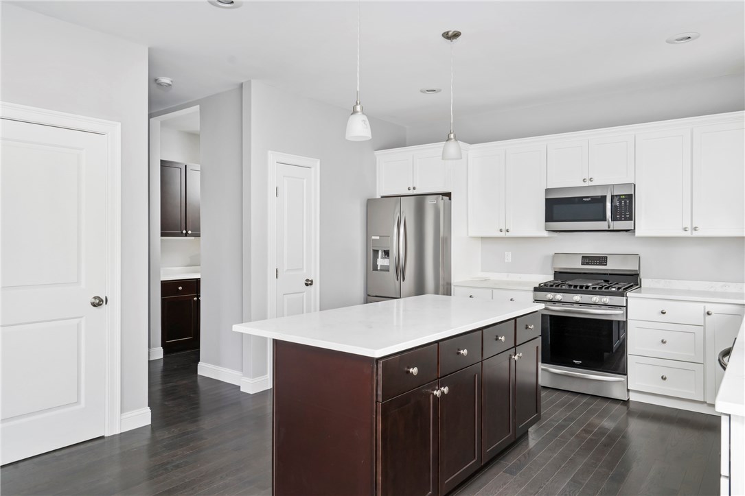 465 Old River Road Lincoln, RI 02838 - Photo 13 of 39 Gallery Image 13