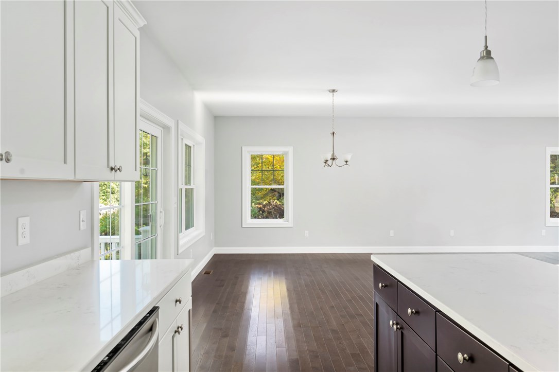 465 Old River Road Lincoln, RI 02838 - Photo 16 of 39 Gallery Image 16