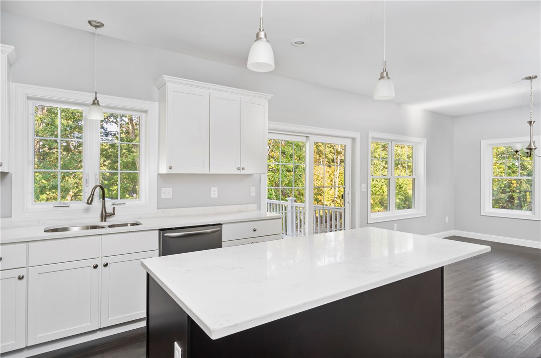 465 Old River Road Lincoln, RI 02838 - Photo 17 of 39 Gallery Image 17