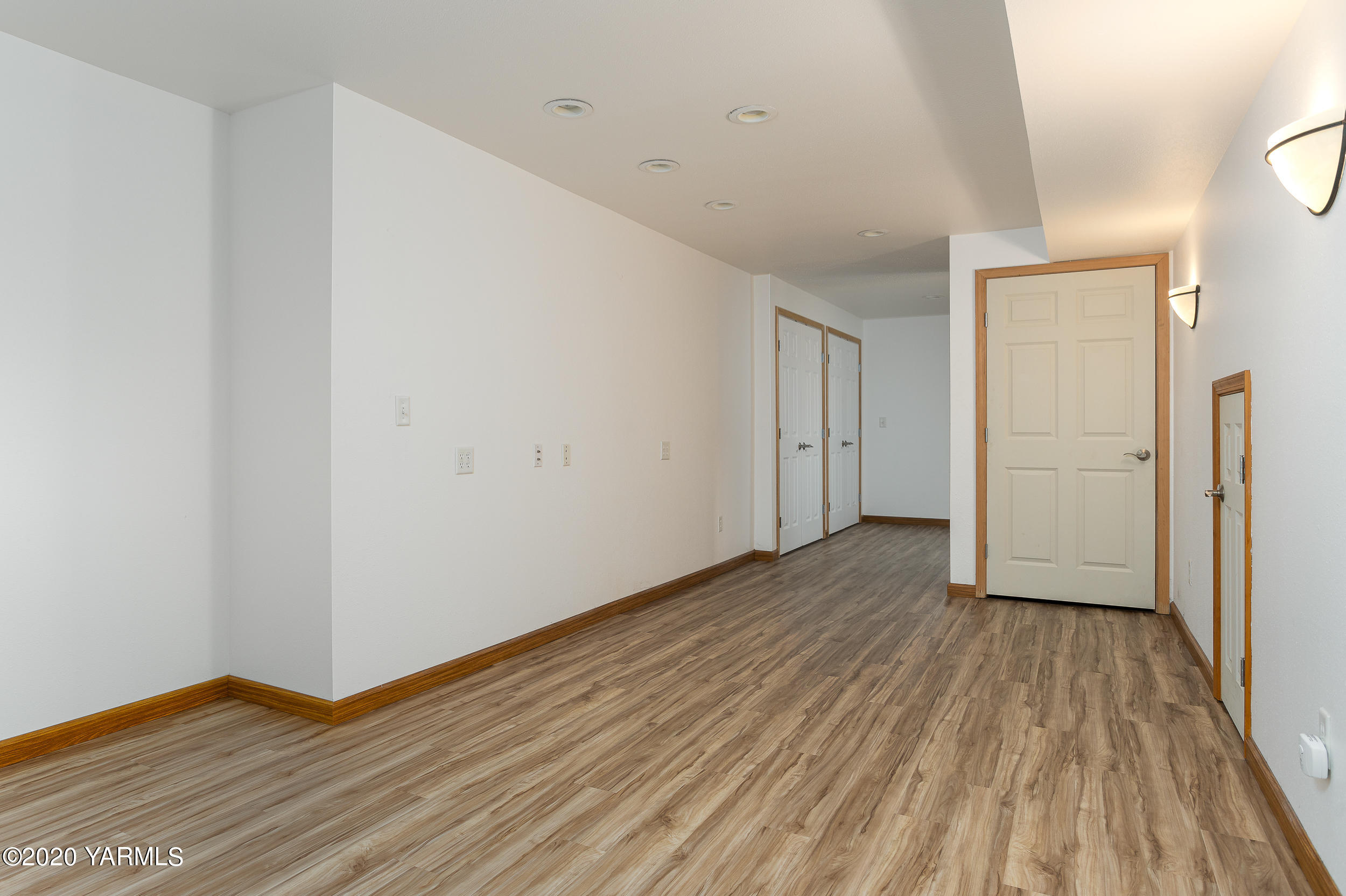 9800 Bittner Road Yakima, WA 98901 - Photo 23 of 45 a view of a room with wooden floor