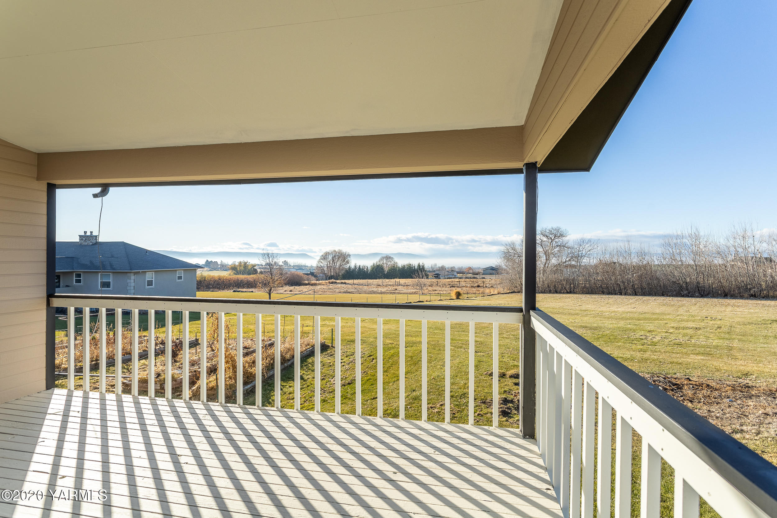 9800 Bittner Road Yakima, WA 98901 - Photo 36 of 45 a view of balcony with furniture